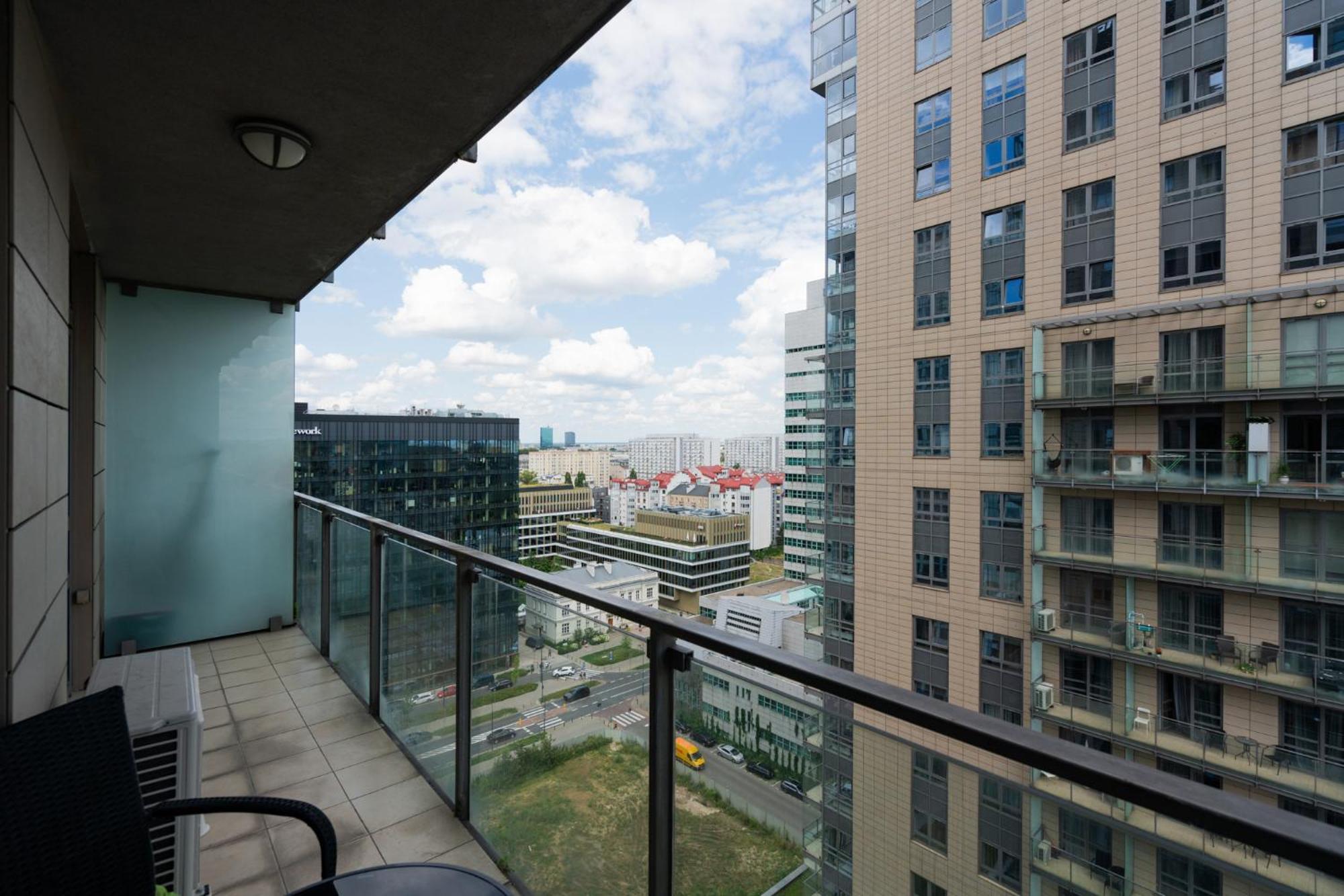 Platinum Towers J&K Apartment Warsaw Exterior photo